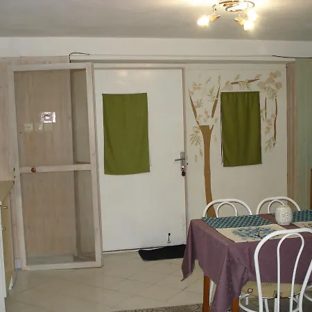 Lenke Apartman Διαμέρισμα