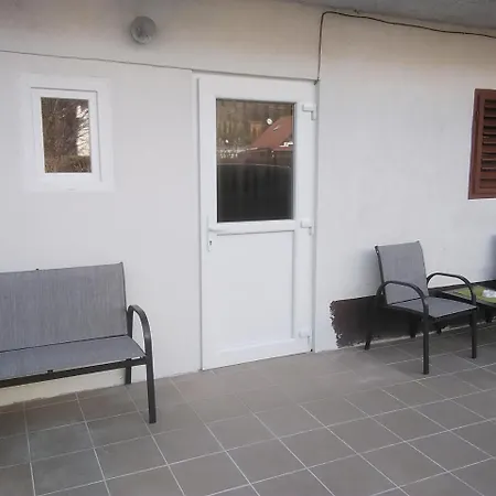 Διαμέρισμα Lenke Apartman *